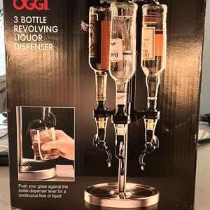 3 bottle revolving liquor dispenser
